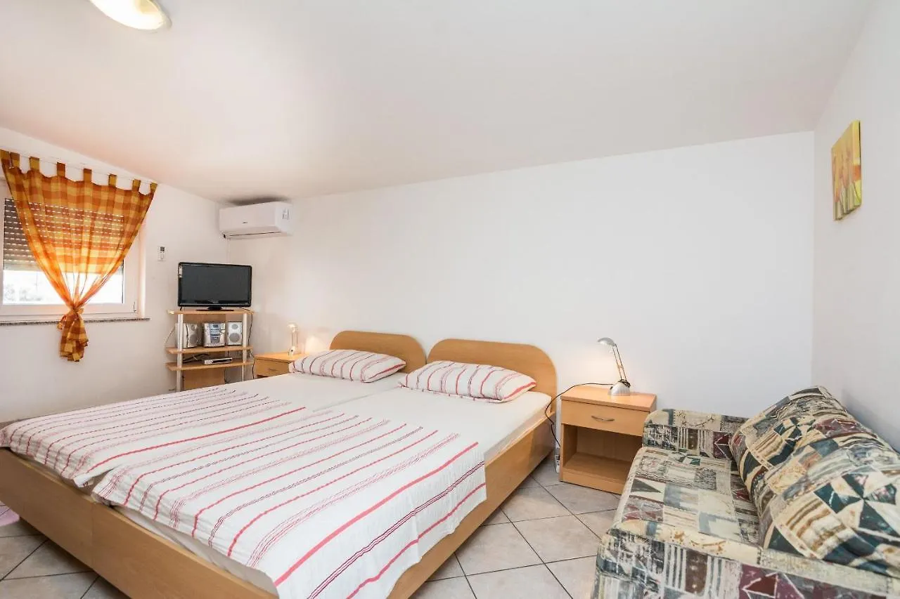 Apartments Delic Pejic Vir 0*,