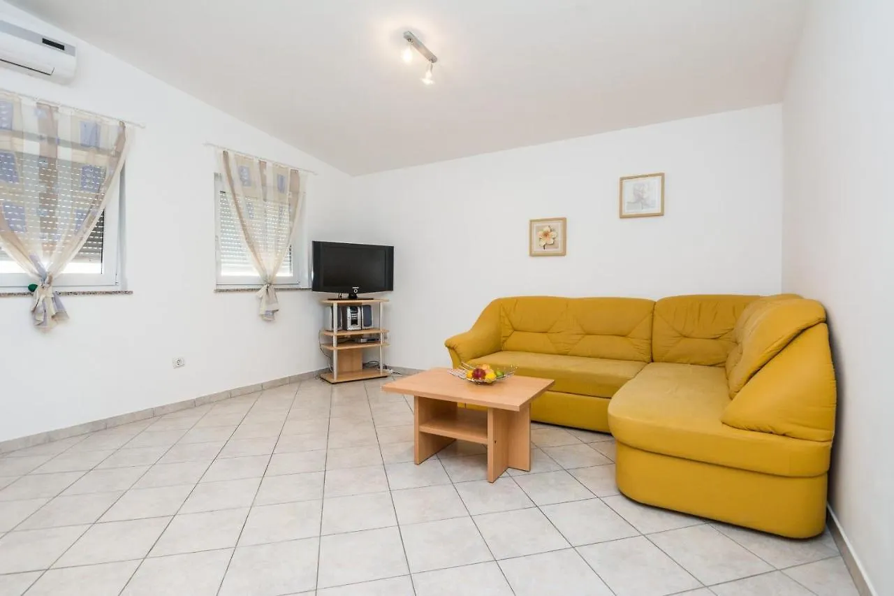 Apartments Delic Pejic Vir