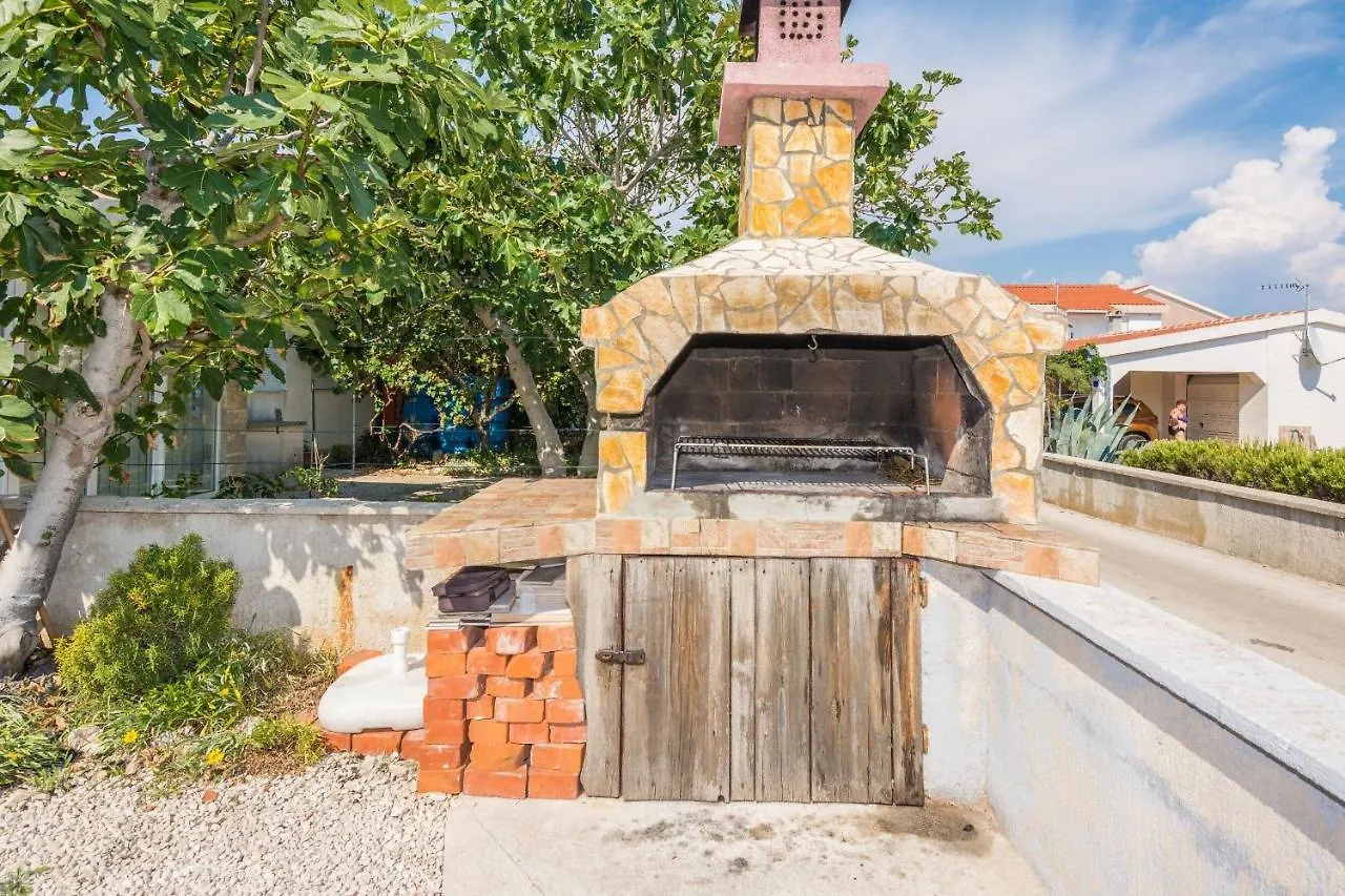 Apartments Delic Pejic Vir