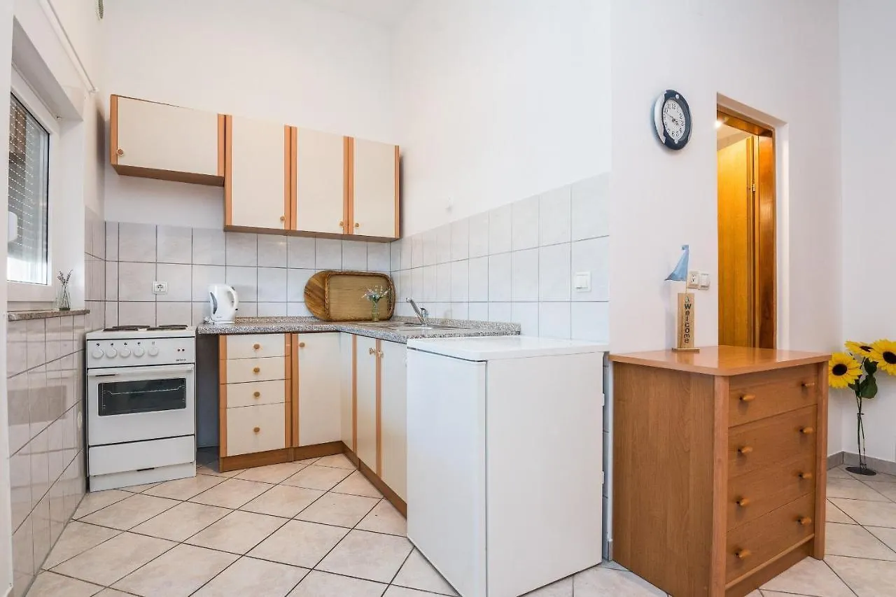 Apartments Delic Pejic Vir