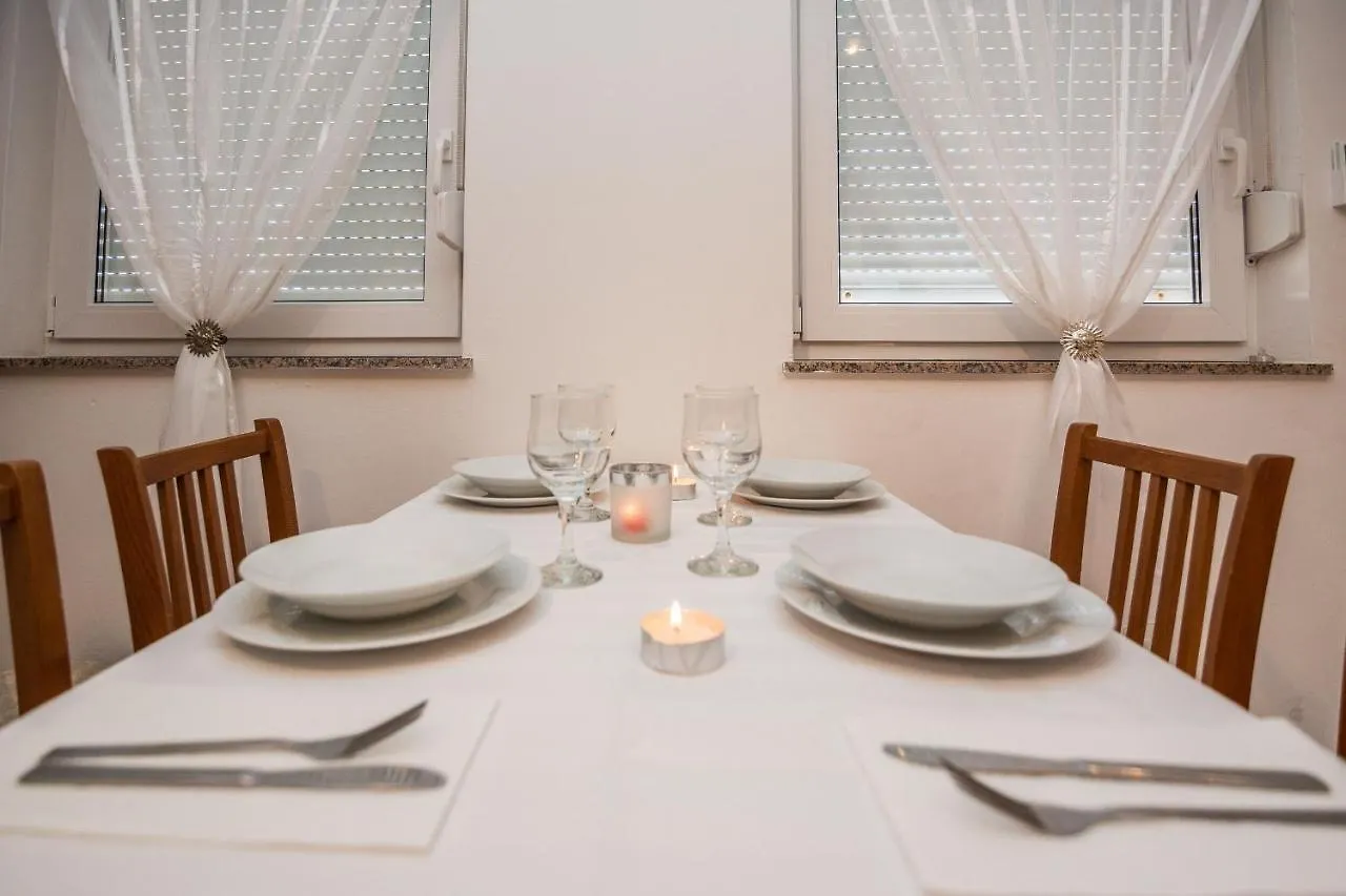 Apartments Delic Pejic Vir