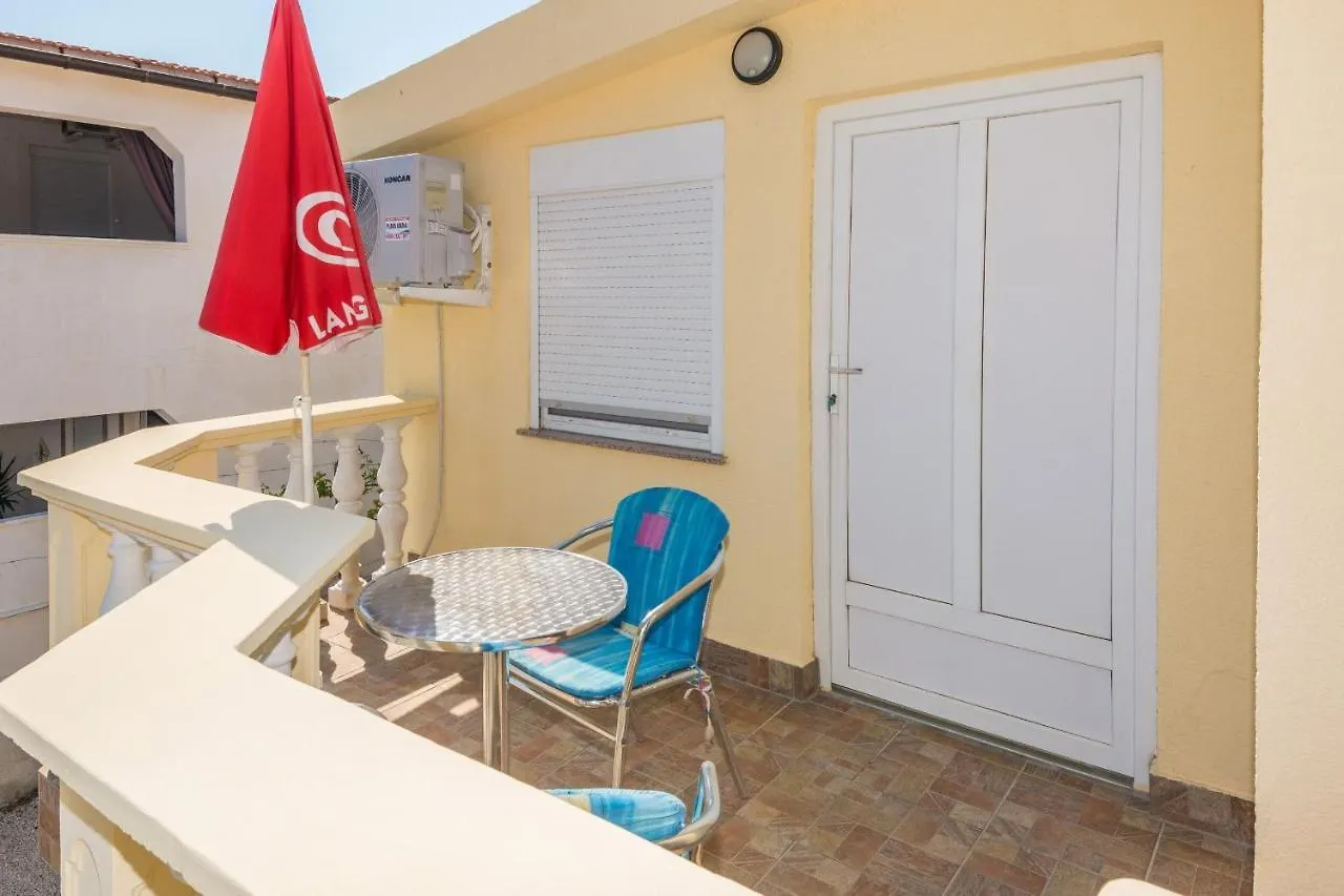Apartments Delic Pejic Vir