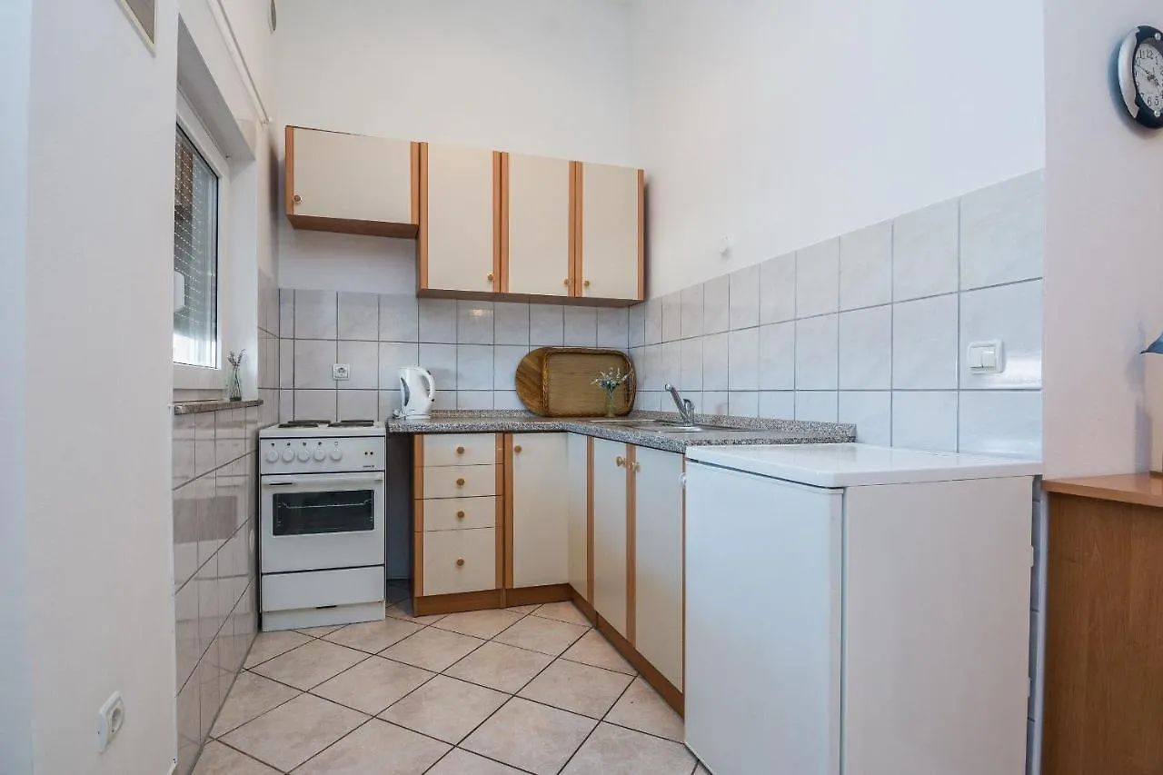 Apartments Delic Pejic Vir 0*,