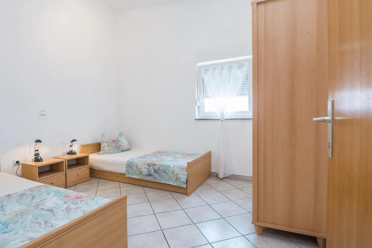 Apartments Delic Pejic Vir 0*,
