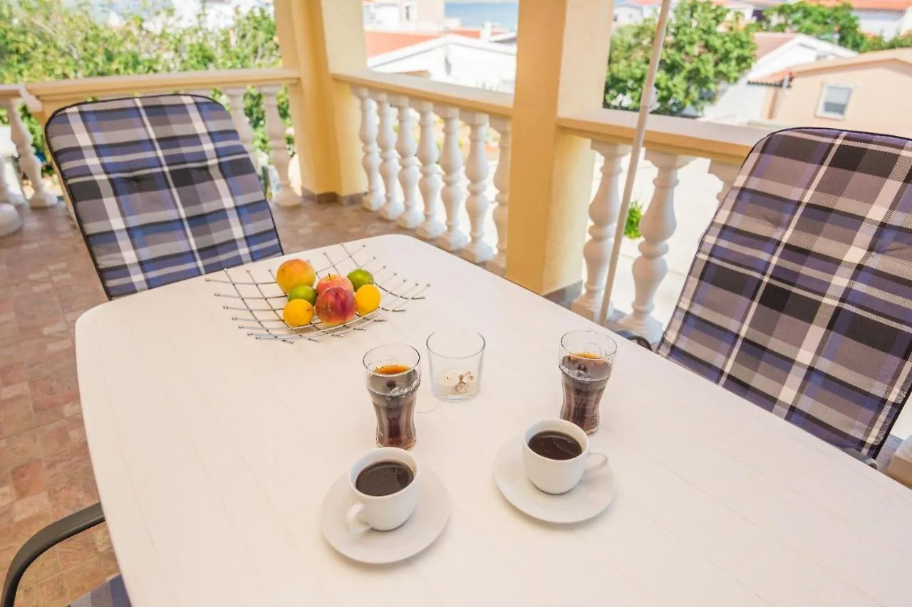 Apartments Delic Pejic Vir