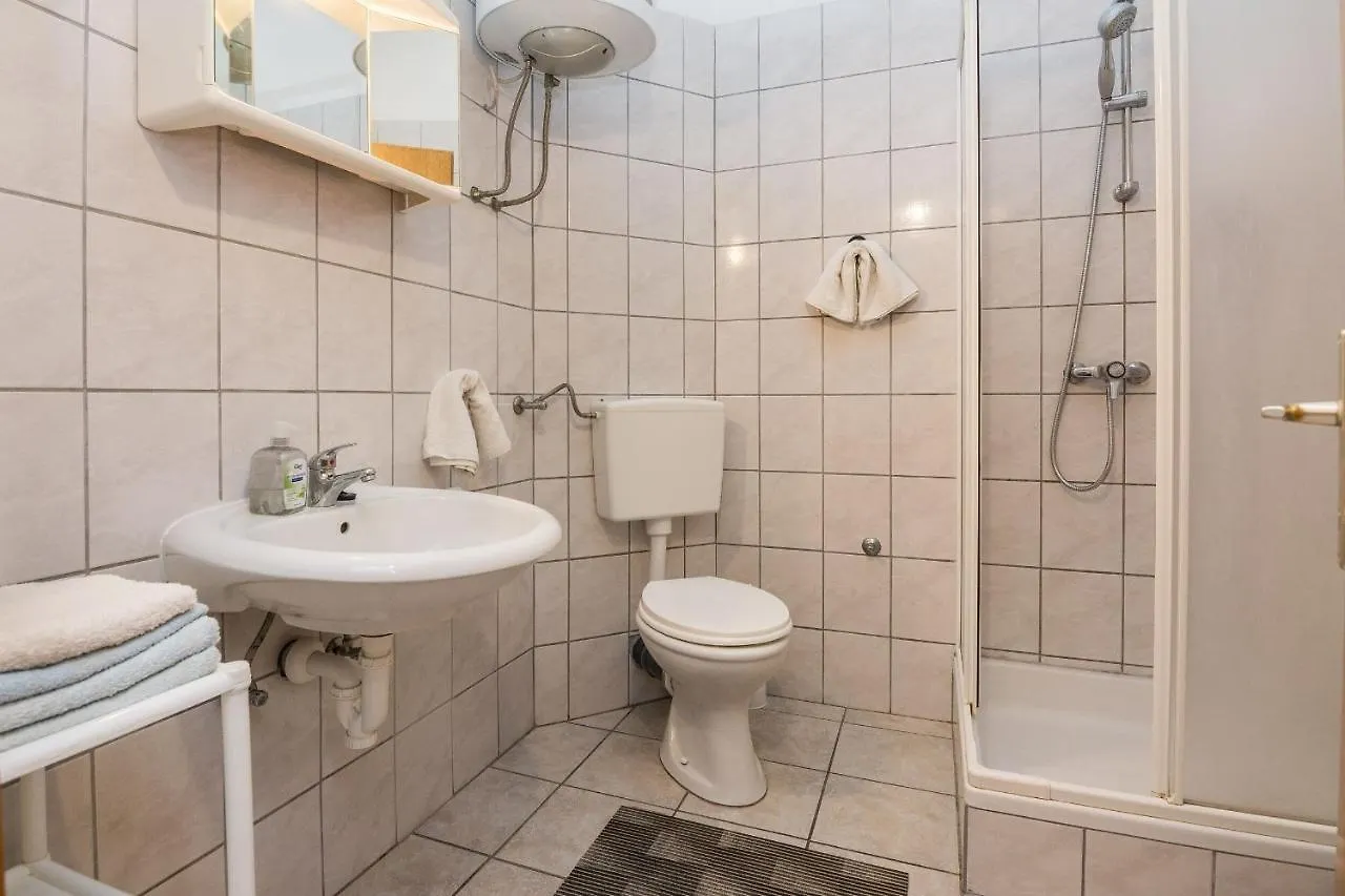 Apartments Delic Pejic Vir Croatia