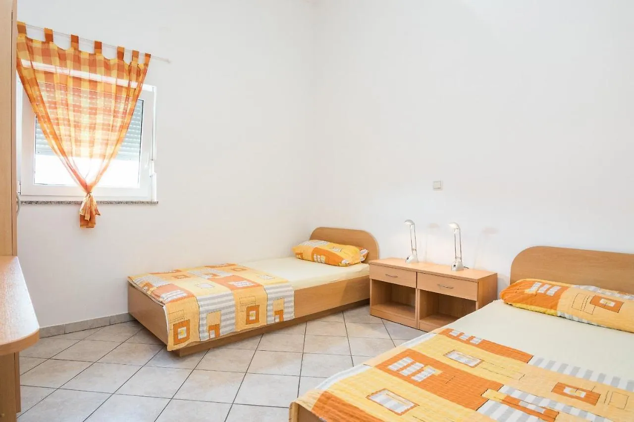 Apartments Delic Pejic Vir Croatia